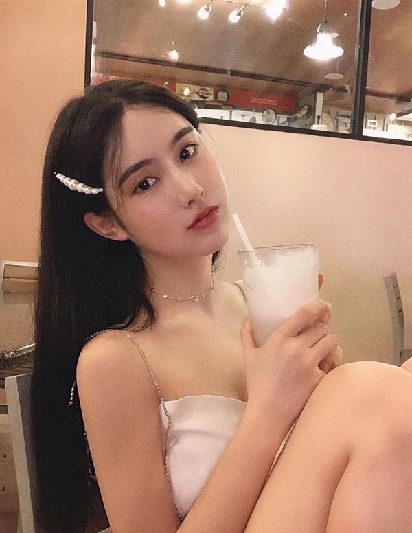 旧金山外围女大学生